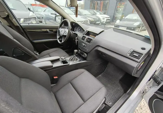 MERCEDES-BENZ Klasa C 180 Kompressor Elegance