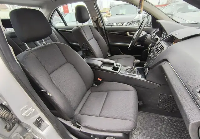 MERCEDES-BENZ Klasa C 180 Kompressor Elegance