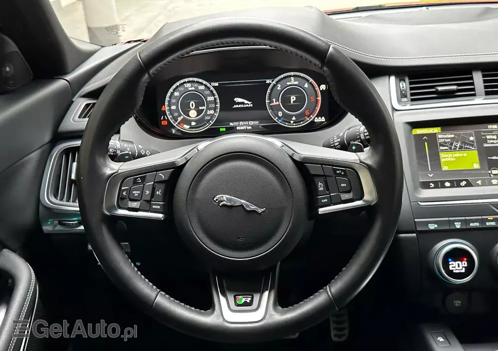JAGUAR E-Pace 
