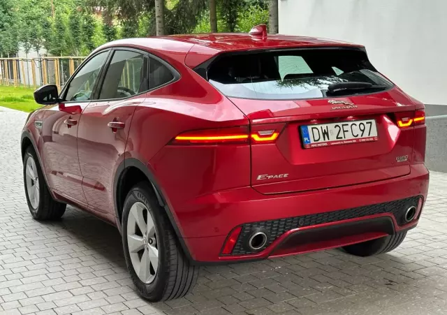 JAGUAR E-Pace 