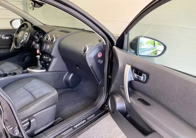 NISSAN Qashqai 2.0 I-Way