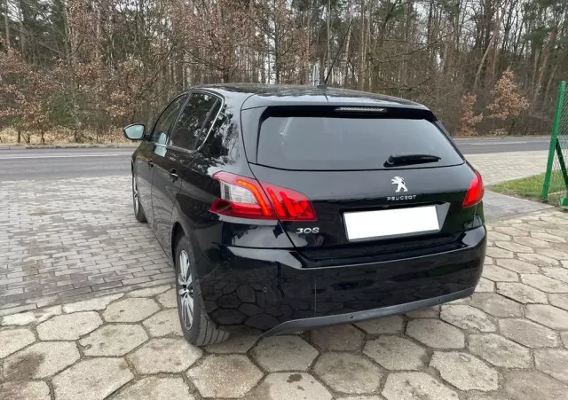 PEUGEOT 308 