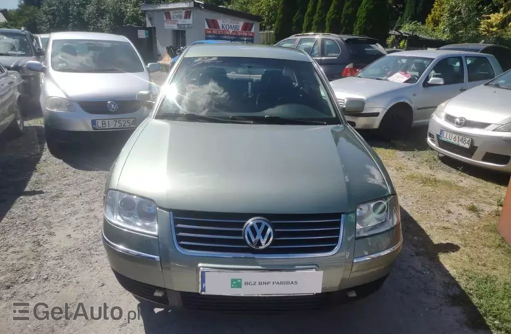 VOLKSWAGEN Passat 2.5 TDI (150 KM)