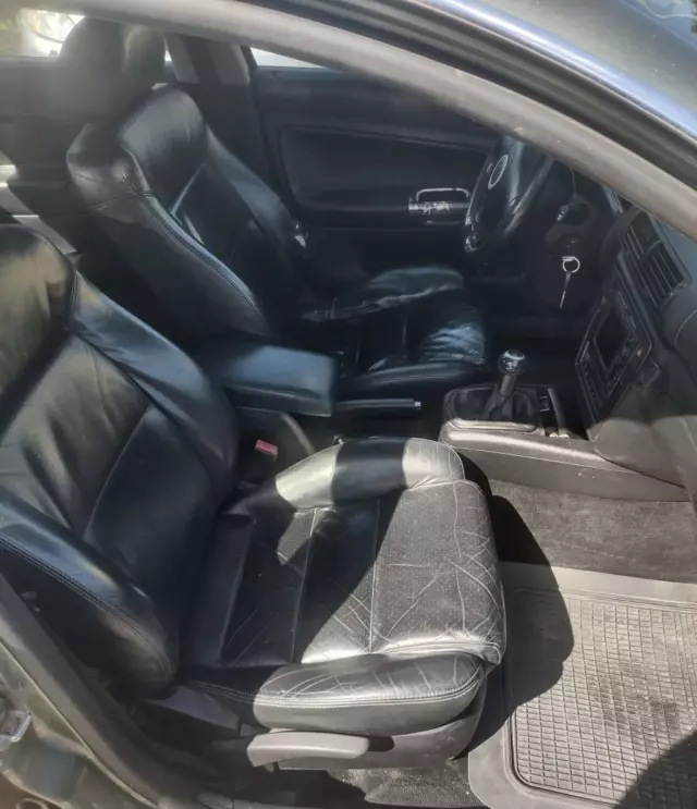 VOLKSWAGEN Passat 2.5 TDI (150 KM)