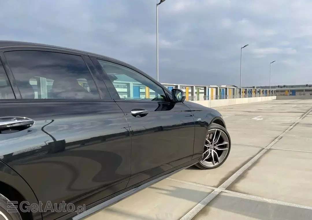 MERCEDES-BENZ Klasa E AMG 53 4-Matic+