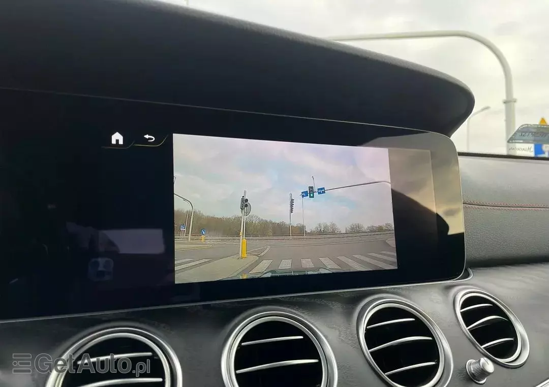 MERCEDES-BENZ Klasa E AMG 53 4-Matic+