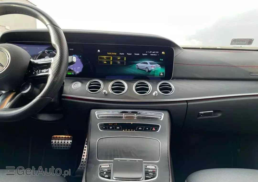 MERCEDES-BENZ Klasa E AMG 53 4-Matic+