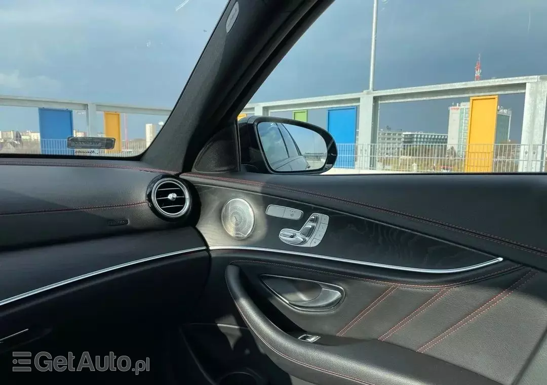 MERCEDES-BENZ Klasa E AMG 53 4-Matic+