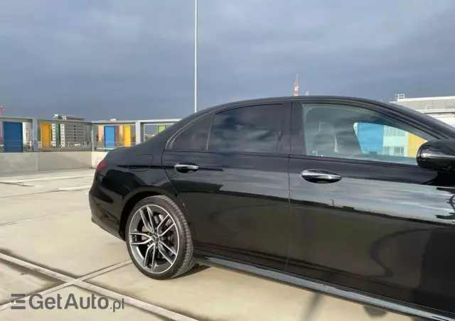 MERCEDES-BENZ Klasa E AMG 53 4-Matic+