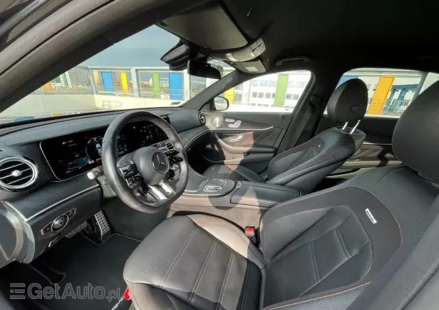 MERCEDES-BENZ Klasa E AMG 53 4-Matic+