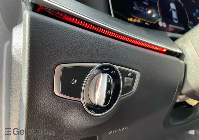 MERCEDES-BENZ Klasa E AMG 53 4-Matic+