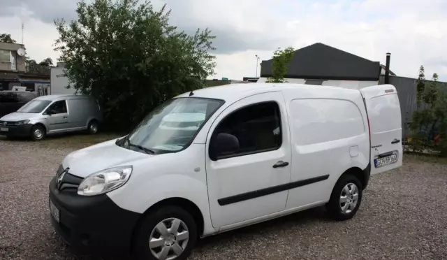 RENAULT Kangoo 