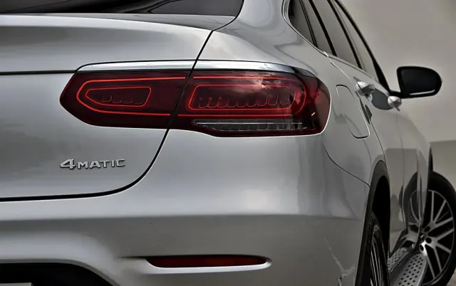 MERCEDES-BENZ GLC 200 4-Matic