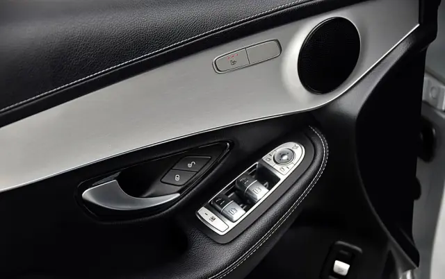 MERCEDES-BENZ GLC 200 4-Matic