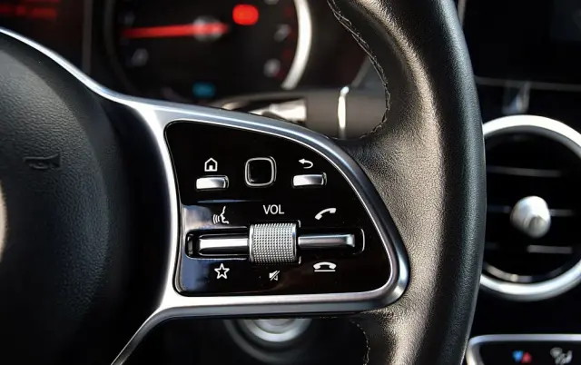 MERCEDES-BENZ GLC 200 4-Matic