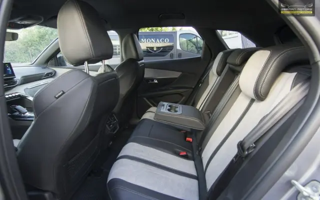 PEUGEOT 3008 1.6 PureTech Hybrid4 PHEV GT Pack S&S EAT8