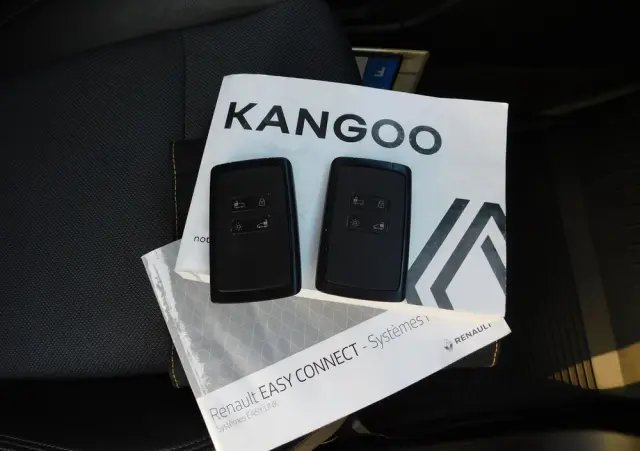 RENAULT Kangoo 