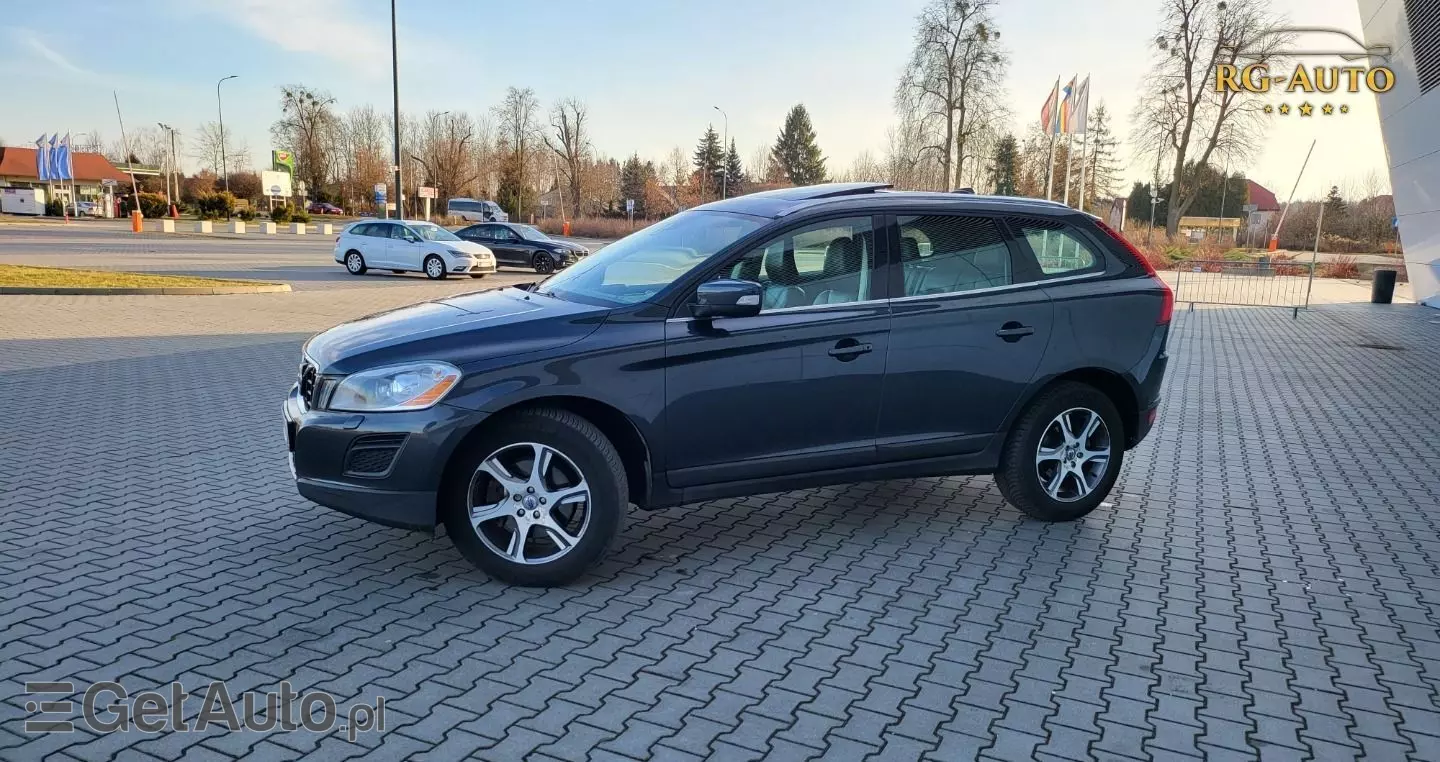 VOLVO XC 60 