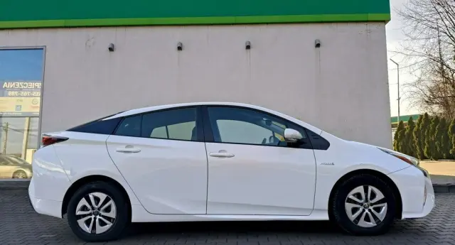 TOYOTA Prius 1.8 Hybrid Executive