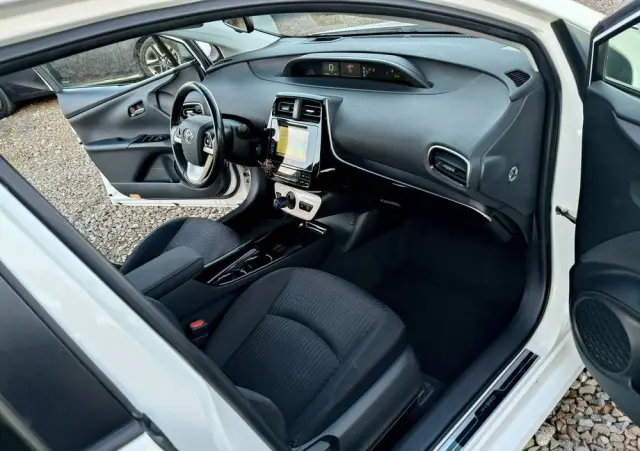 TOYOTA Prius 1.8 Hybrid Executive