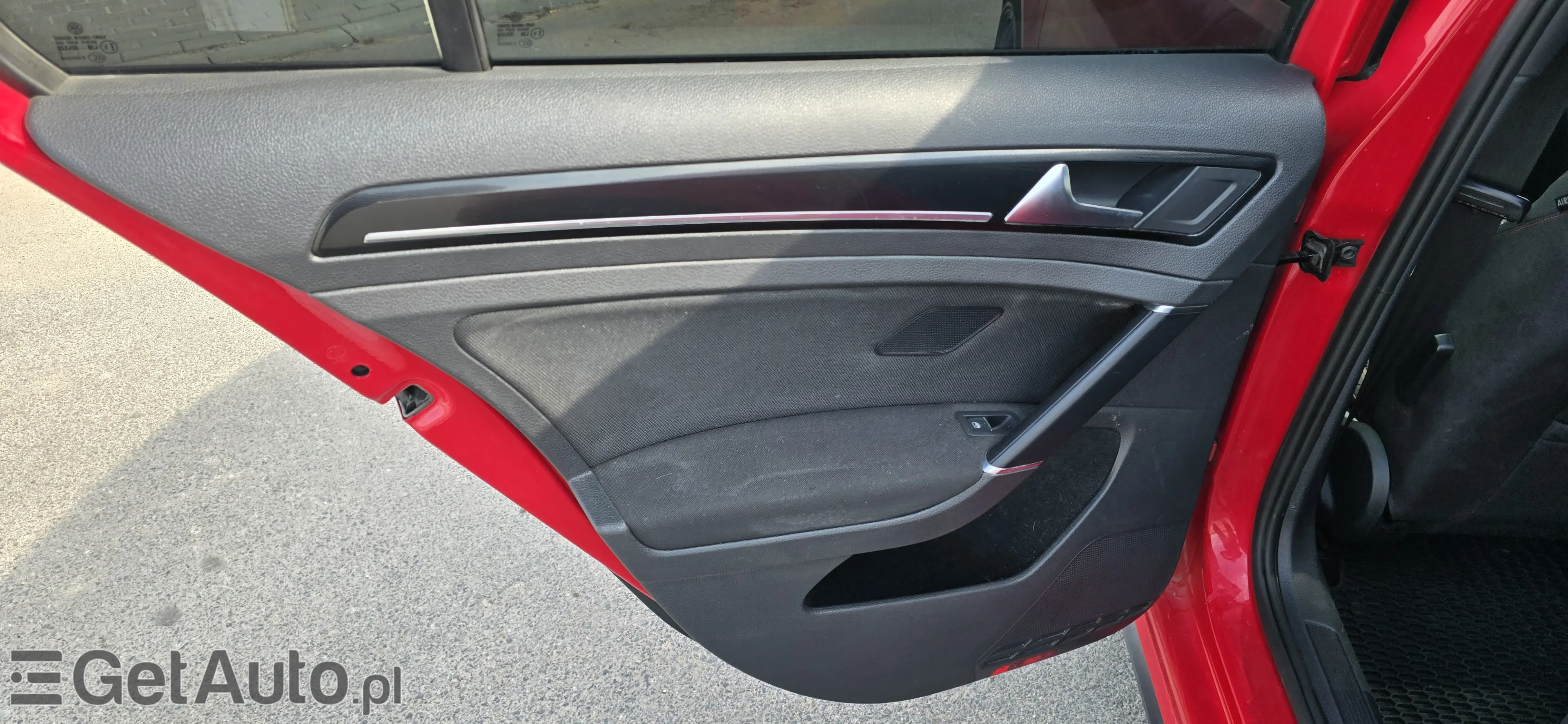 VOLKSWAGEN Golf GTI DSG