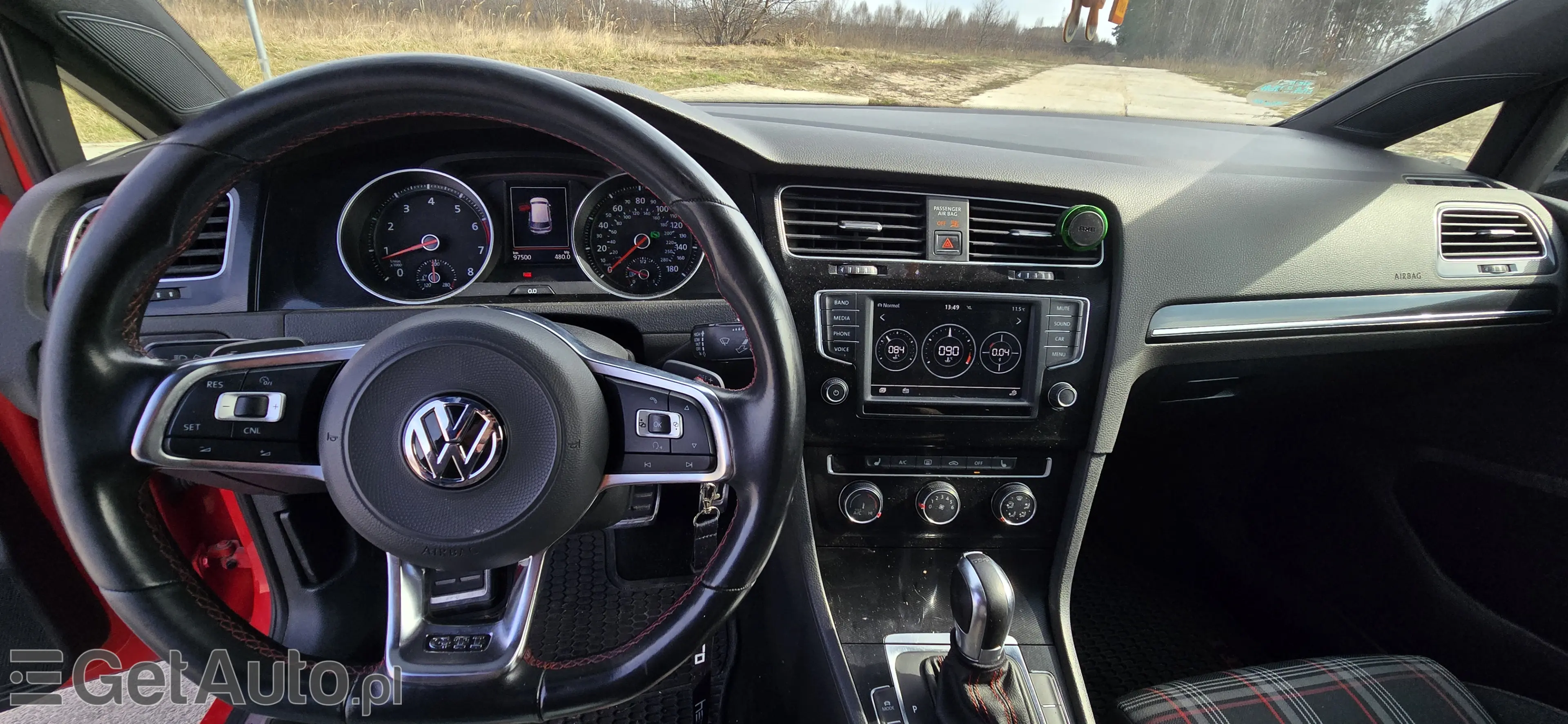 VOLKSWAGEN Golf GTI DSG