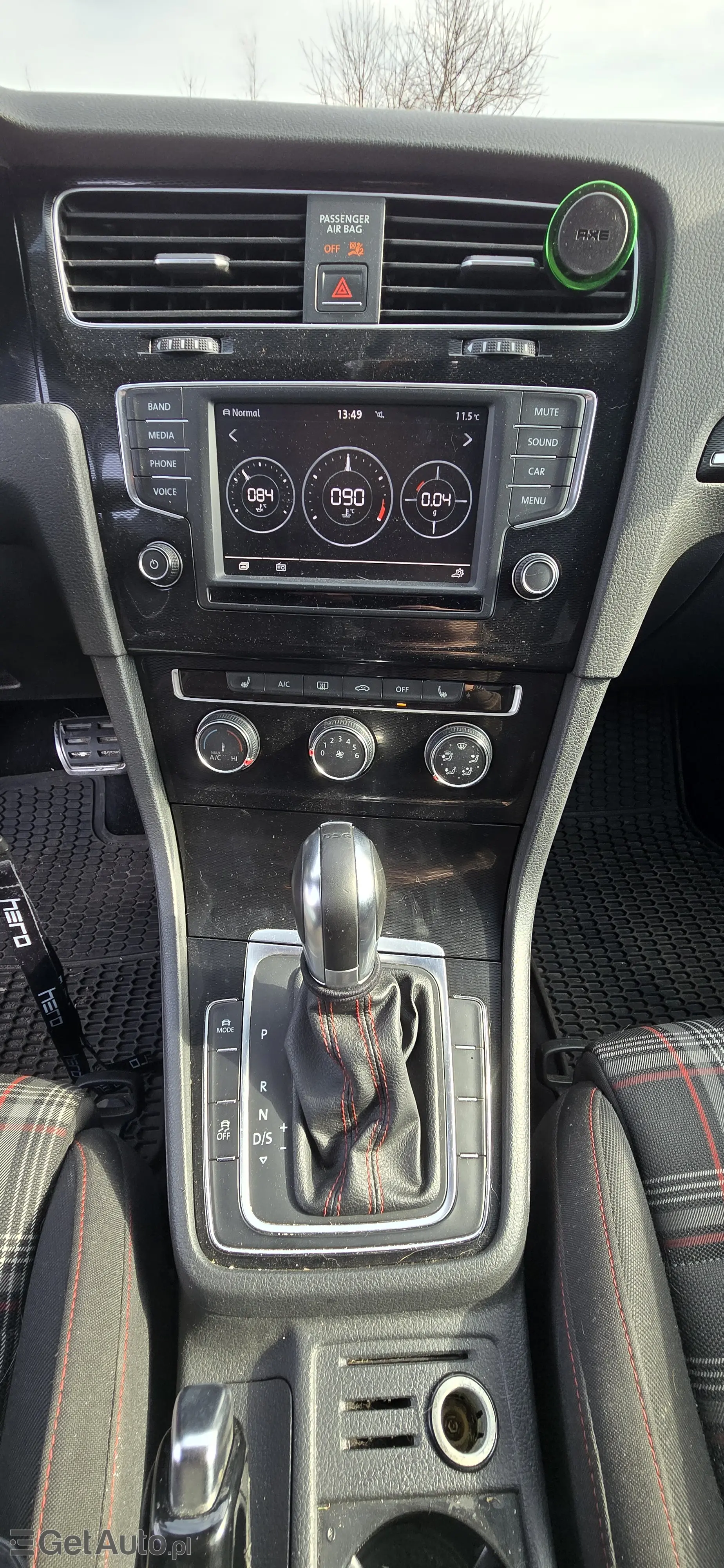 VOLKSWAGEN Golf GTI DSG