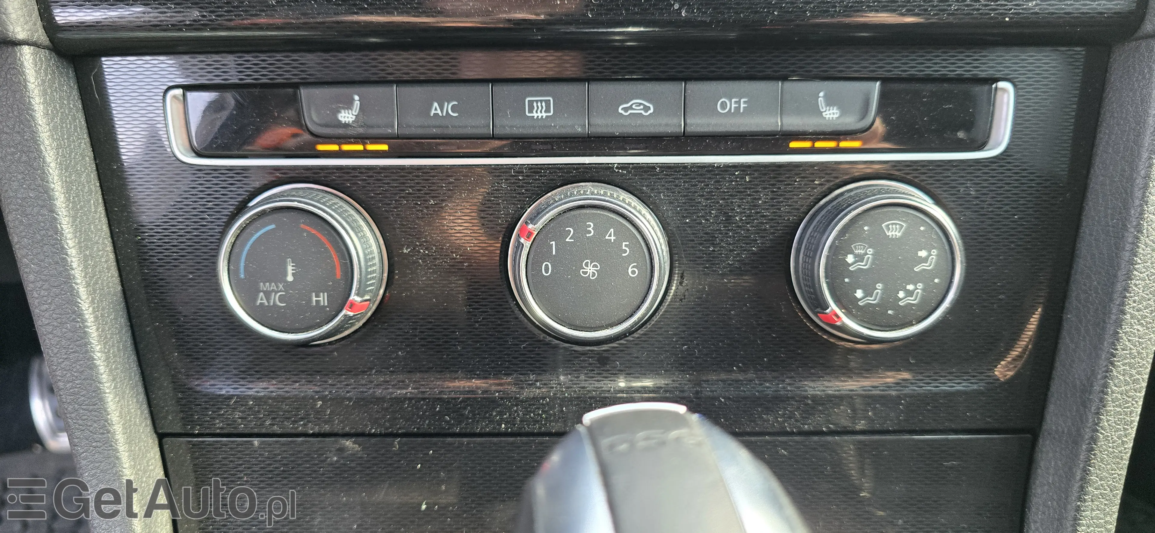 VOLKSWAGEN Golf GTI DSG