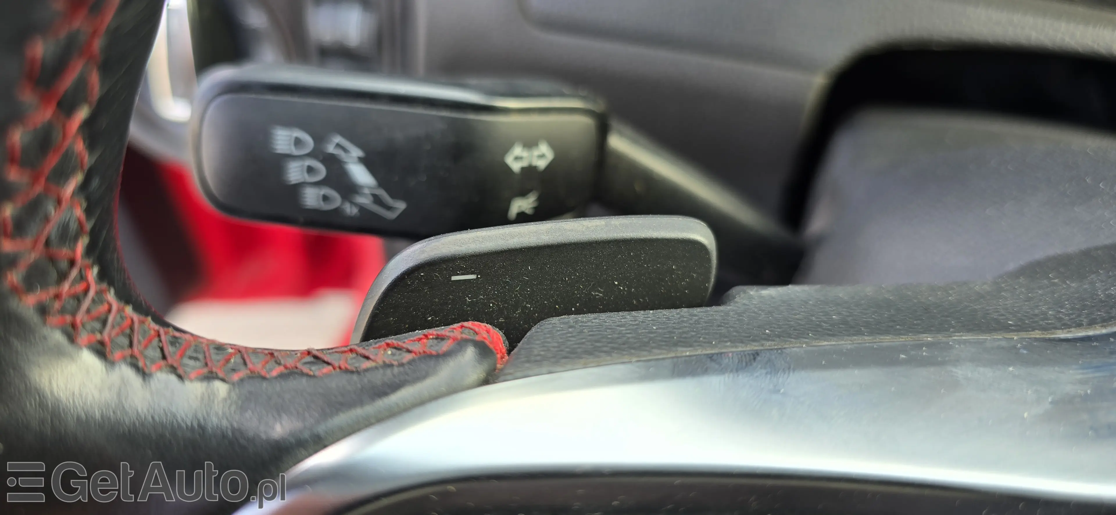 VOLKSWAGEN Golf GTI DSG