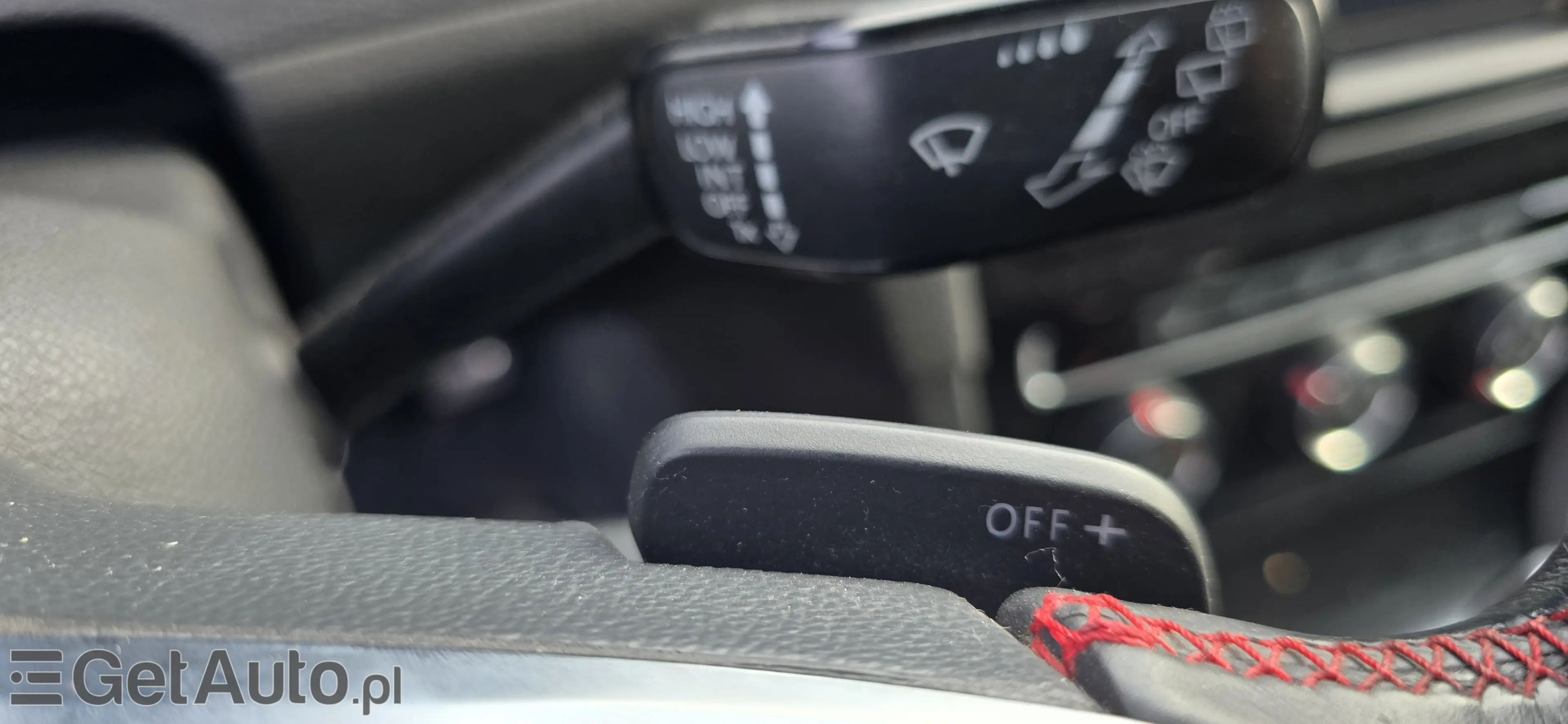 VOLKSWAGEN Golf GTI DSG