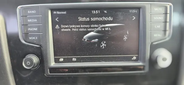 VOLKSWAGEN Golf GTI DSG