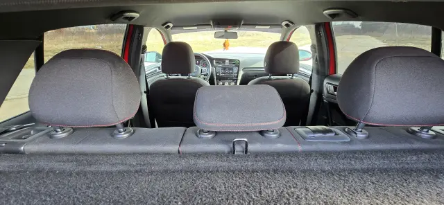 VOLKSWAGEN Golf GTI DSG