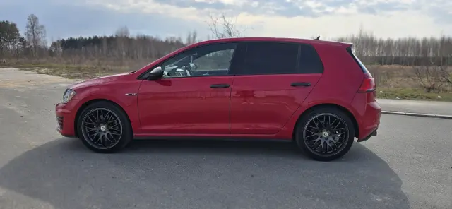 VOLKSWAGEN Golf GTI DSG