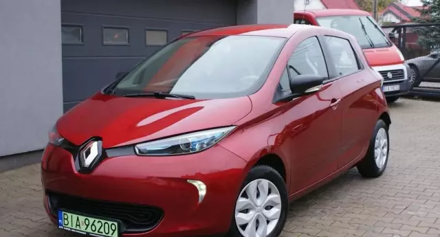 RENAULT Zoe 