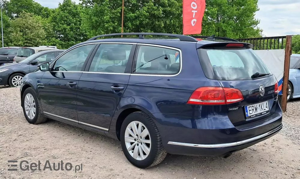 VOLKSWAGEN Passat Variant 1.4 TSI DSG BlueMotion Technology Business Edition