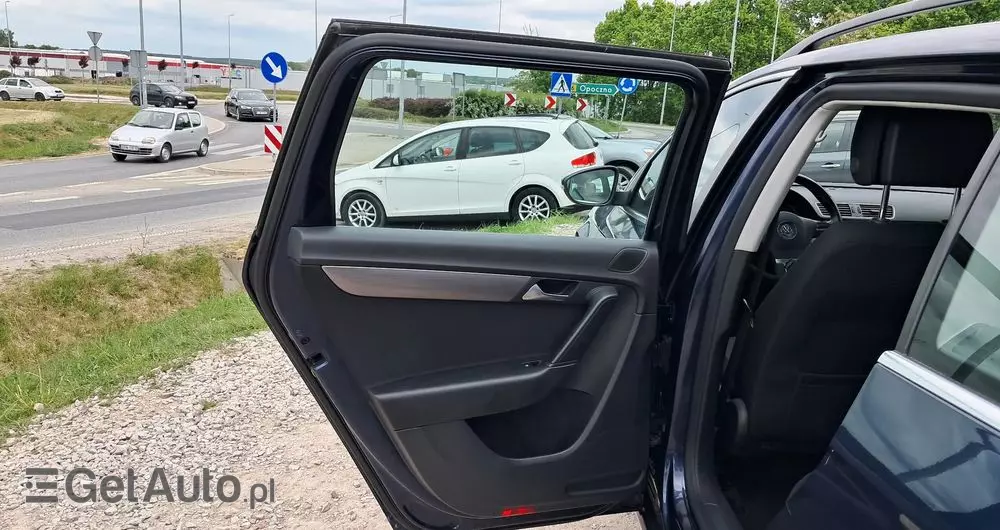 VOLKSWAGEN Passat Variant 1.4 TSI DSG BlueMotion Technology Business Edition