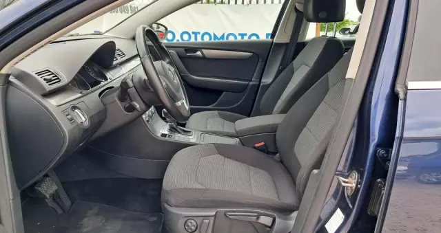 VOLKSWAGEN Passat Variant 1.4 TSI DSG BlueMotion Technology Business Edition