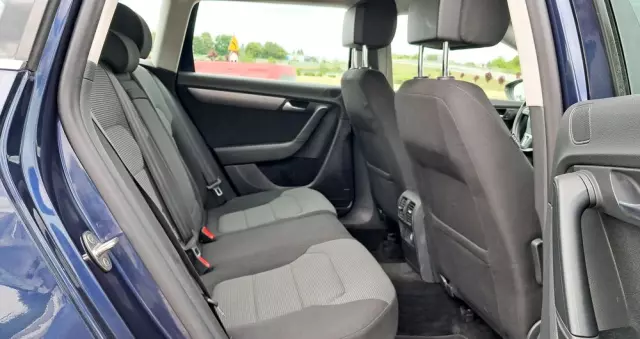 VOLKSWAGEN Passat Variant 1.4 TSI DSG BlueMotion Technology Business Edition