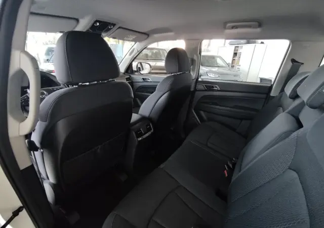 SSANGYONG/KGM Musso Grand 2.2 e-XDi Crystal 4WD