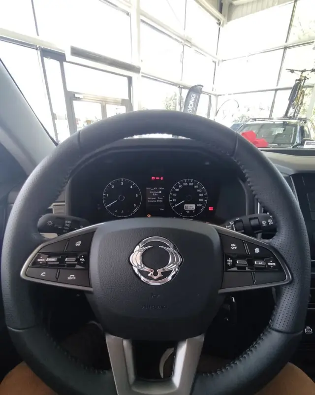 SSANGYONG/KGM Musso Grand 2.2 e-XDi Crystal 4WD