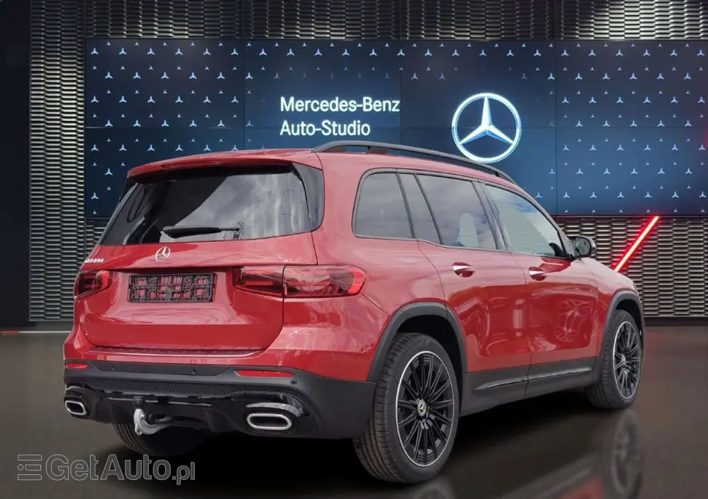 MERCEDES-BENZ GLB 
