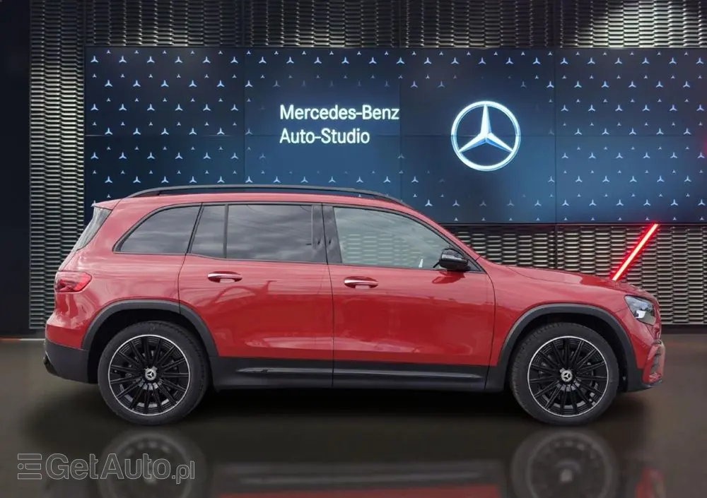 MERCEDES-BENZ GLB 