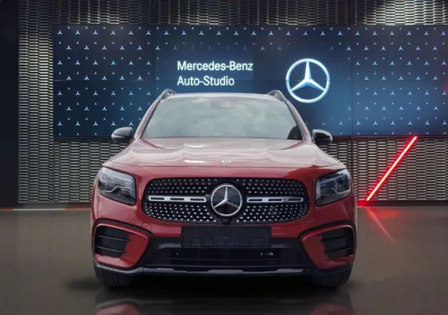 MERCEDES-BENZ GLB 