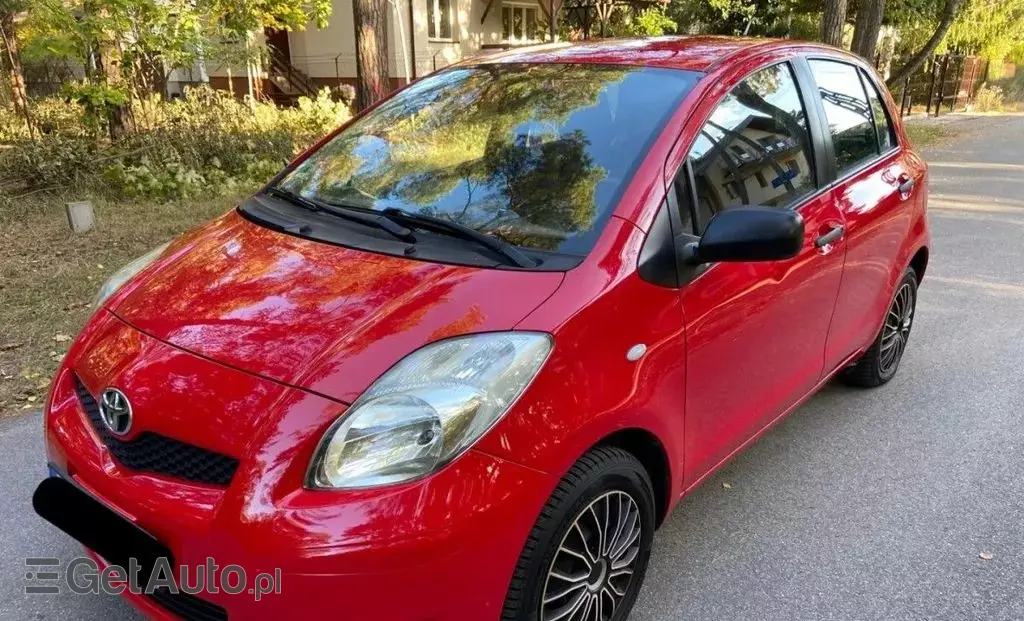TOYOTA Yaris 