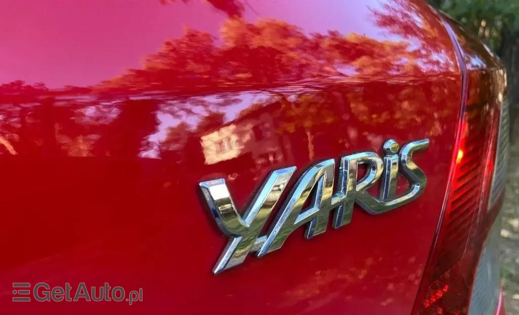 TOYOTA Yaris 