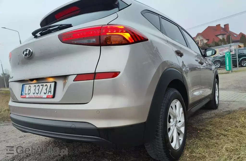 HYUNDAI Tucson 