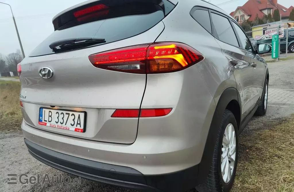 HYUNDAI Tucson 