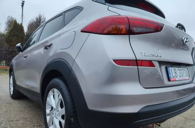 HYUNDAI Tucson 