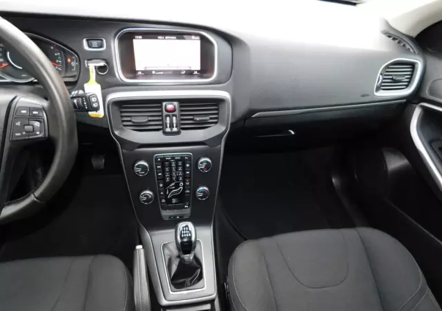 VOLVO V40 D2 Drive-E Kinetic