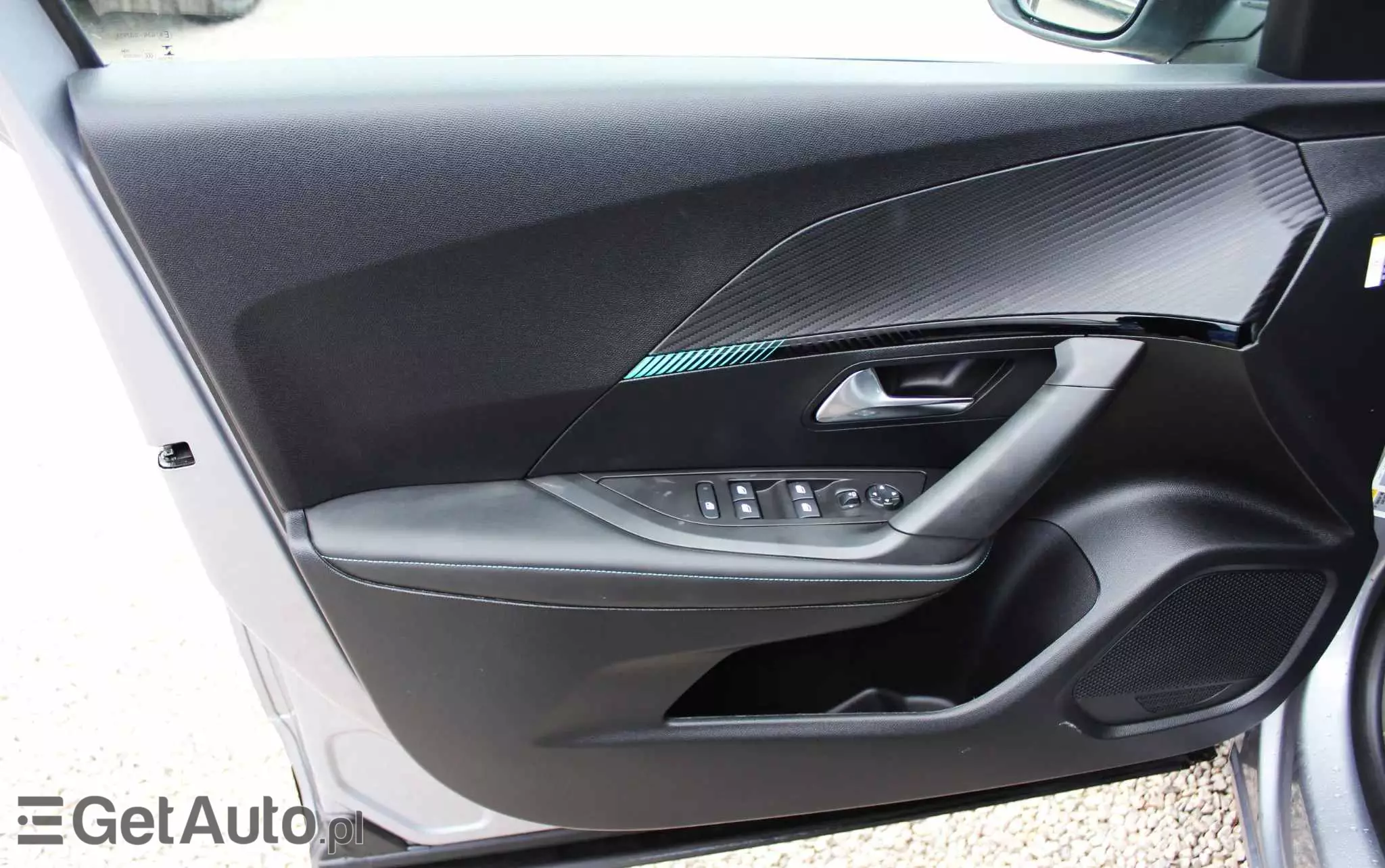 PEUGEOT 2008 1.5 BlueHDi Allure S&S EAT8